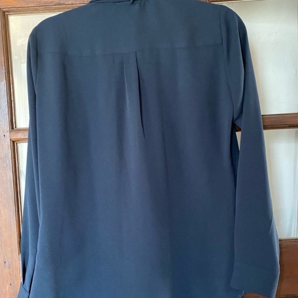 NWT Antonio Melani Navy Blue Detachable Bow Tie Long Sleeve Button Blo… - Picture 8 of 8